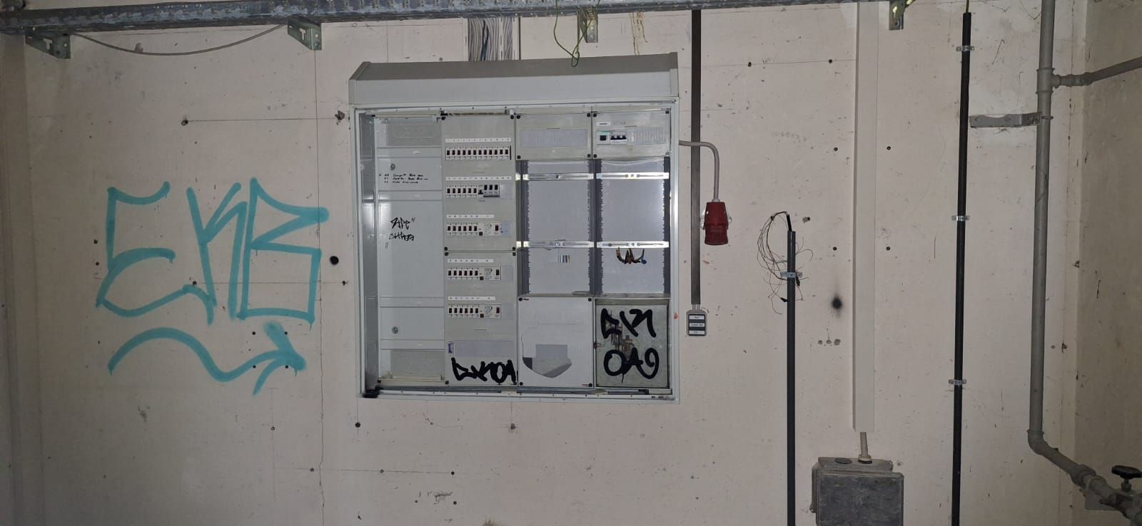 WhatsApp Image 2025-11-11 at 1.43.02 PM.jpeg